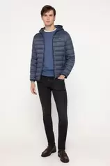 Oferta de Chaqueta Acolchada Capucha por 49,99€ en Fifty Factory