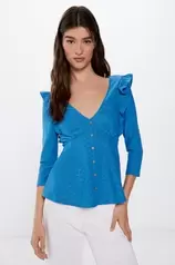 Oferta de Blusa Botones Volantes por 5,99€ en Fifty Factory