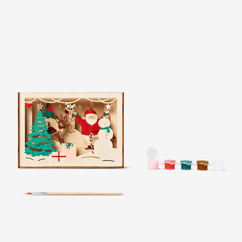 Oferta de DIY Pinta tu propia decoración de Navidad por 3,5€ en Flying Tiger