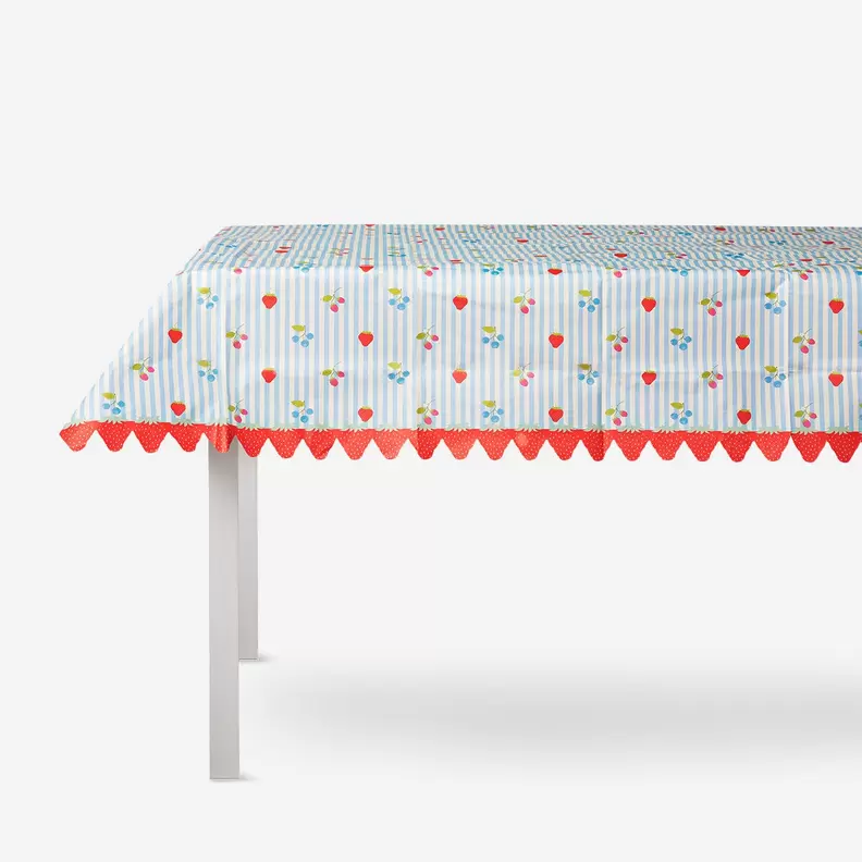 Oferta de Mantel con estampado de bayas - 120 x 180 cm por 3€ en Flying Tiger