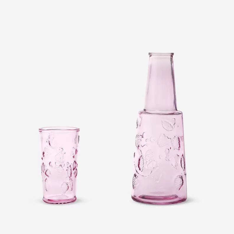 Oferta de Botella de vidrio con vaso - 770 ml por 5€ en Flying Tiger