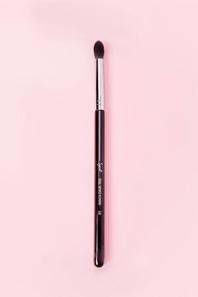 Oferta de Sigma Beauty E45 – Small Tapered Blending Brush por 12€ en Forever 21