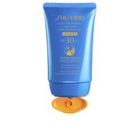 Oferta de EXPERT SUN aging protection cream SPF30Protector solar facial por 23,59€ en Perfume's club