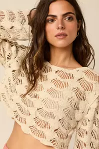 Oferta de Top cropped crochet conchas beige por 32,99€ en Algo Bonito