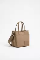 Oferta de Bolso Chihuahua pequeño nylon corteza por 81€ en Bimba & Lola