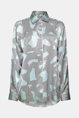 Oferta de Camisa de seda estampada sin botones en el cuello por 79,99€ en ESPRIT