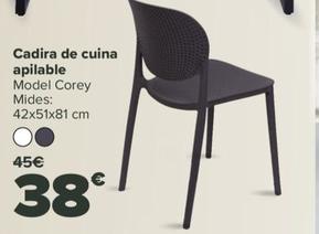 Oferta de Cadira de cuina apilable por 38€ en Carrefour