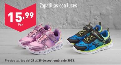 Oferta de Zapatillas con luces por 15,99€ en ALDI