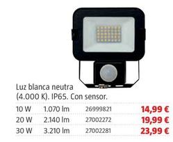 Oferta de Proyectores Led Luz Blanca Neutra (4.000 K). Ip65. Con Sensor. por 14,99€ en BAUHAUS