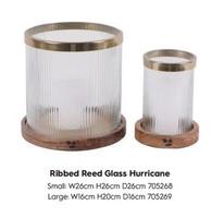 Oferta de Ribbed Reed Glass Hurricane en Laura Ashley