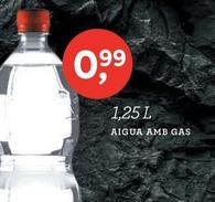 Oferta de Agua con gas en Suma Supermercados