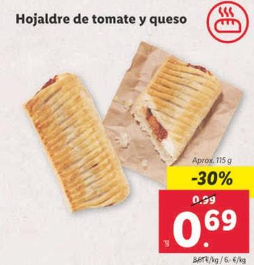Oferta de Hojaldre De Tomate Y Queso por 0,69€ en Lidl