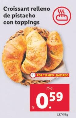 Oferta de Croissant Relleno De Pistacho Con Toppings por 0,59€ en Lidl