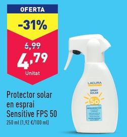Oferta de Protector Solar En Esprai Sensitive FPS 50 por 4,79€ en ALDI
