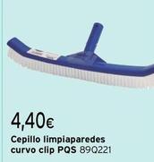 Oferta de PQS - Cepillo Limpiaparedes Curvo Clip por 4,4€ en Cadena88