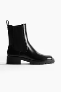 Oferta de Botas Chelsea por 29,99€ en H&M