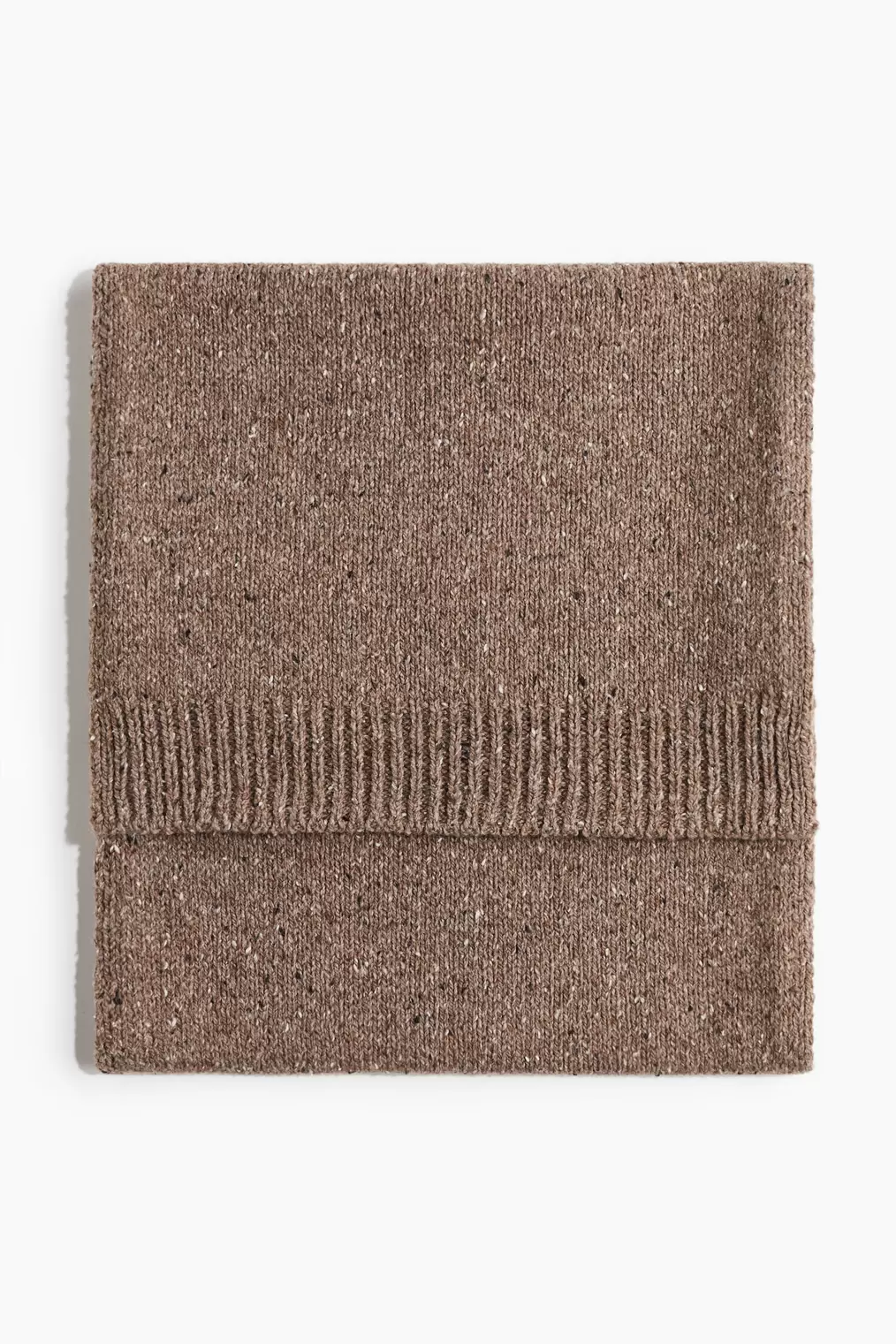 Oferta de Bufanda de punto por 305,99€ en H&M