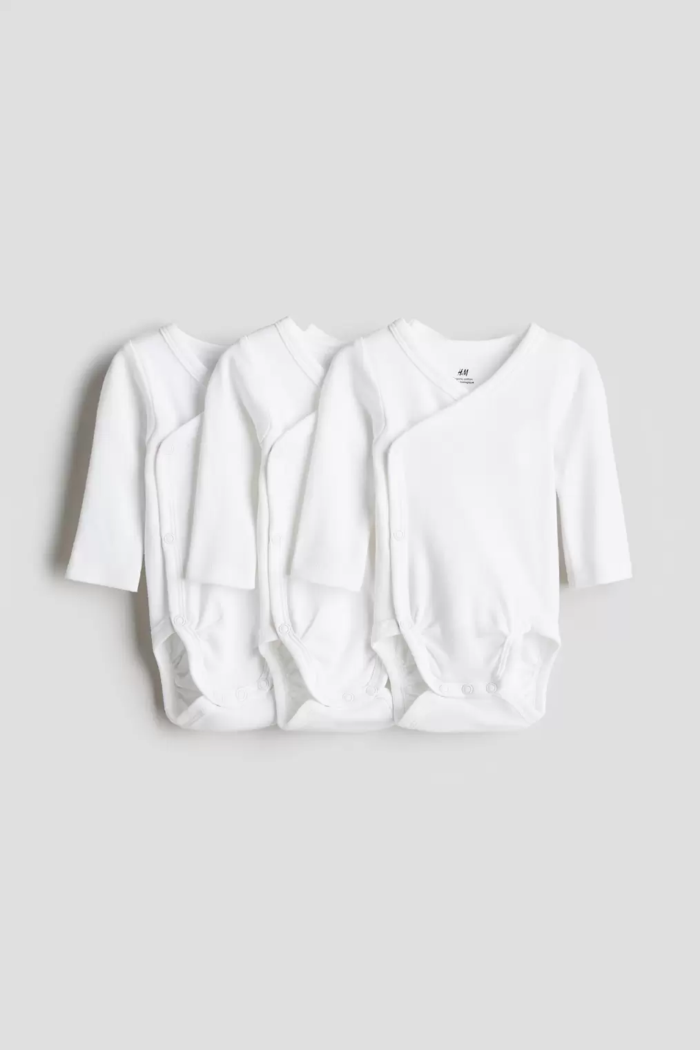Oferta de Pack de 3 bodies cruzados por 9,99€ en H&M