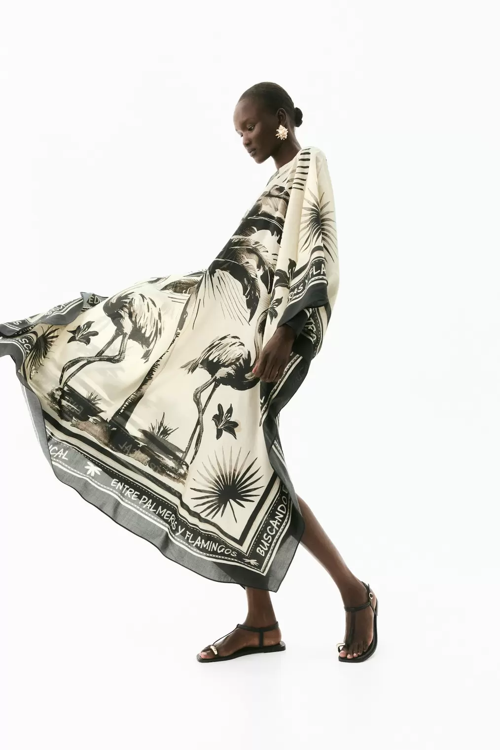 Oferta de Vestido caftán oversize por 59,99€ en H&M