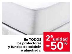 Oferta de En TODOS los protectores y fundas de colchón o almohada en Carrefour