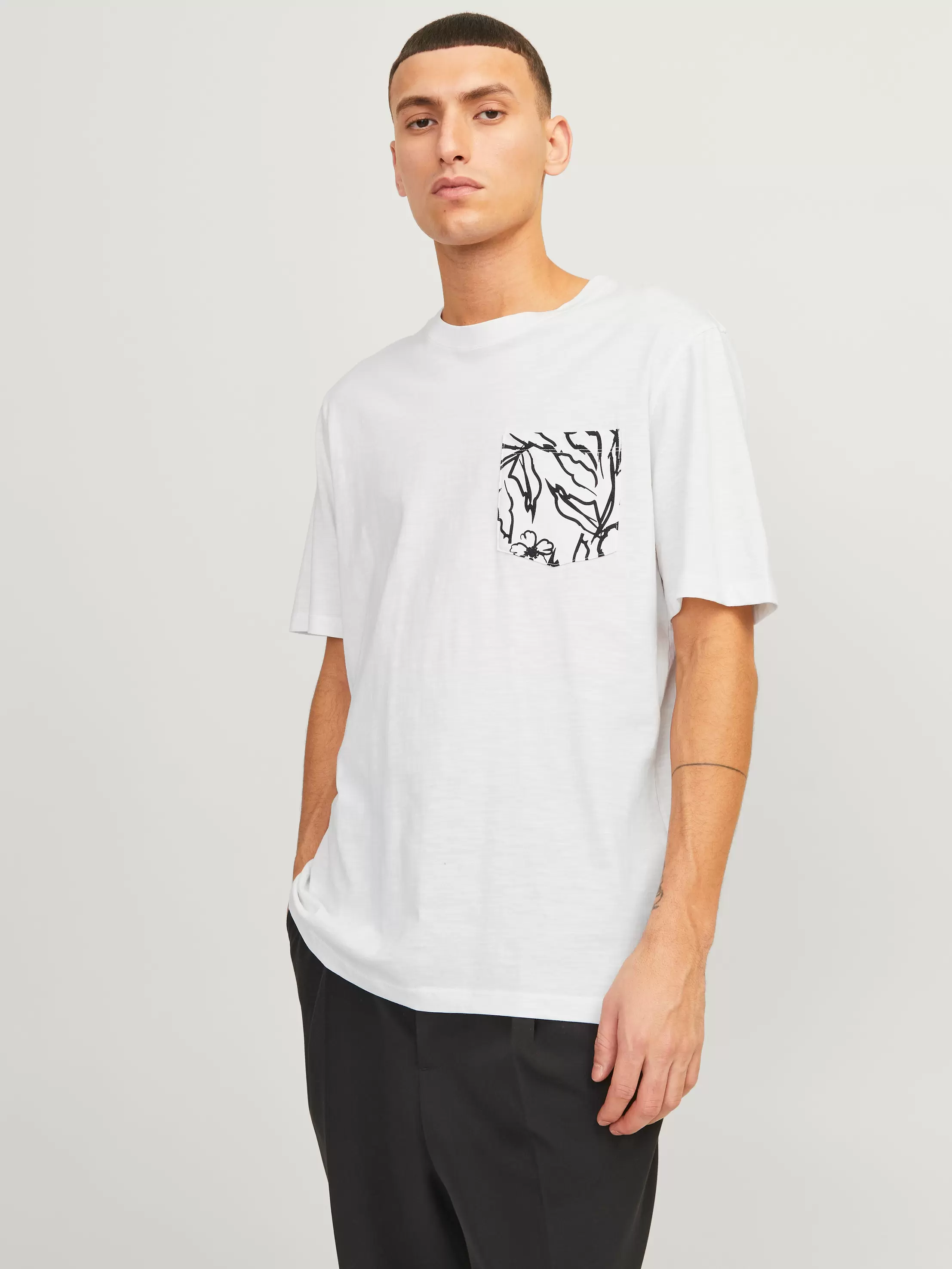 Oferta de Camiseta Estampado Cuello redondo por 12,59€ en Jack & Jones