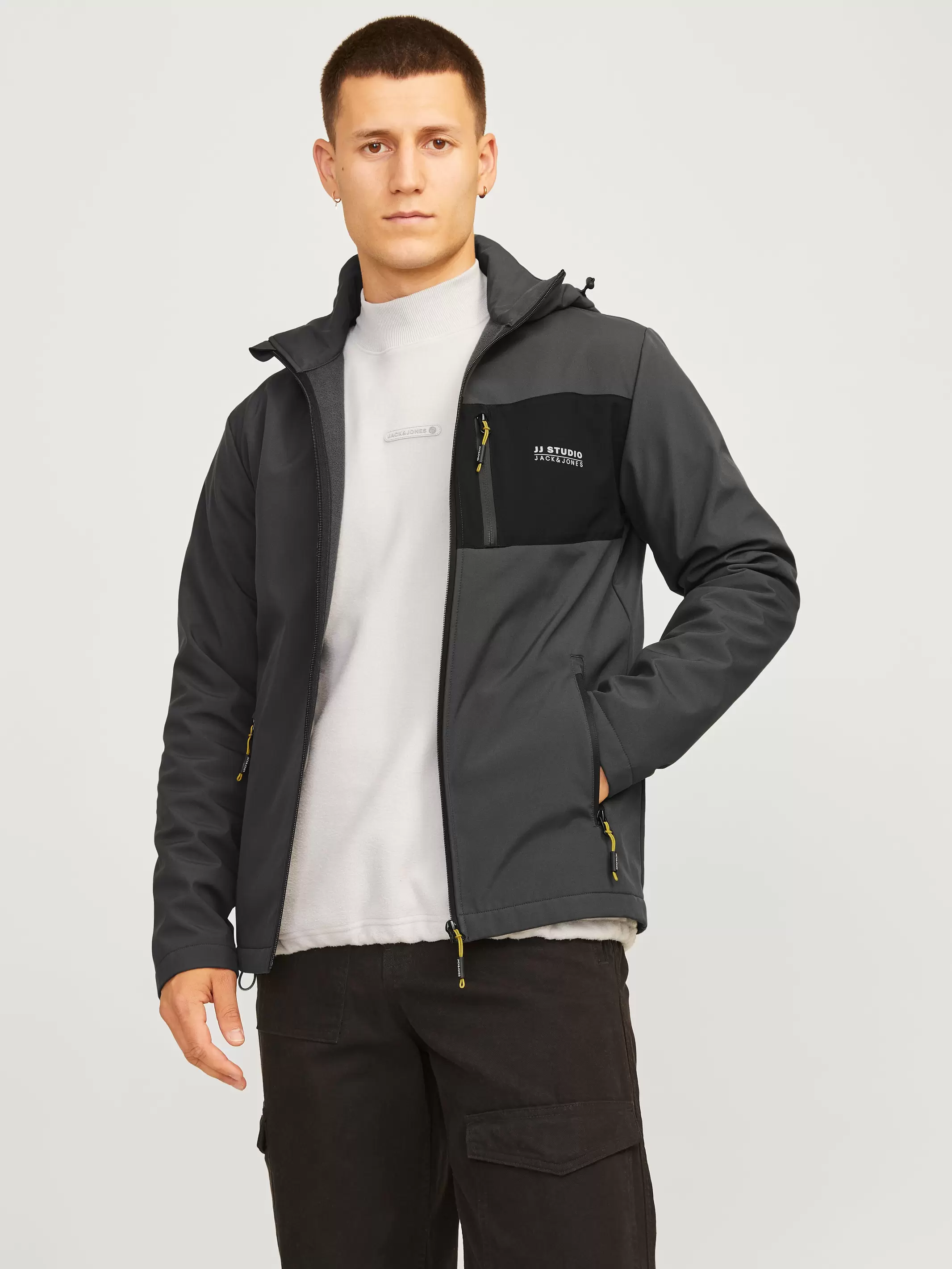 Oferta de Chaqueta softshell por 55,99€ en Jack & Jones