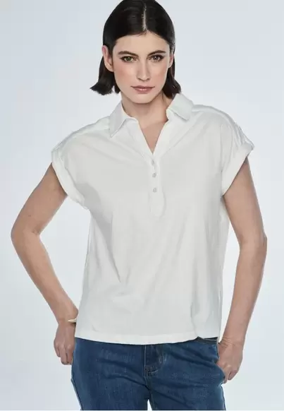 Oferta de Camiseta trabillas BLANCO por 20,79€ en Dandara