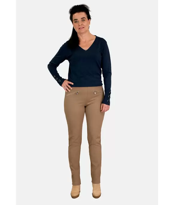 Oferta de MUJER PANTALON ONNA-2919 por 23,99€ en Emblems