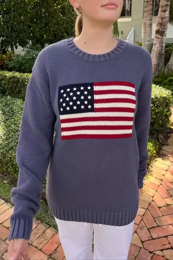 Oferta de Product Name:Nico American Flag Sweater por 38€ en Brandy Melville