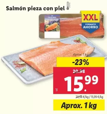 Oferta de Salmón Pieza Con Piel  por 15,99€ en Lidl