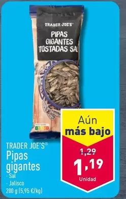 Oferta de Trader Joe´s - Pipas Gigantes por 1,19€ en ALDI