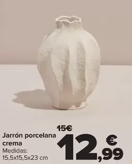 Oferta de Jarrón Porcelana Crema por 12,99€ en Carrefour