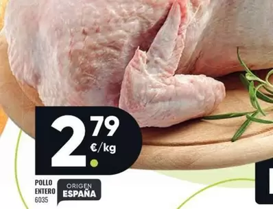 Oferta de Pollo Entero por 2,79€ en Family Cash