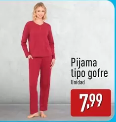 Oferta de Pijama Tipo Gofre por 7,99€ en ALDI