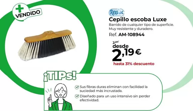 Oferta de Luxe - Cepillo Escoba por 2,19€ en Staples Kalamazoo