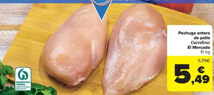 Oferta de Carrefour El Mercado - Pechuga Entera De Pollo  por 5,49€ en Carrefour Market