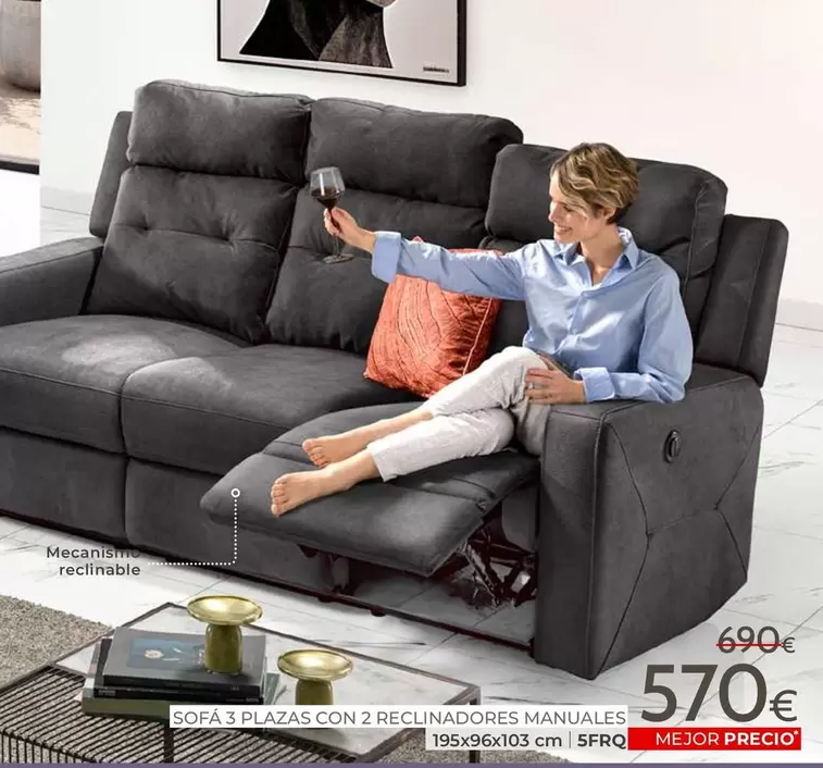 Oferta de Sofa 3 Plazas Con 2 Reclinadores Manuales por 570€ en Mondo Convenienza