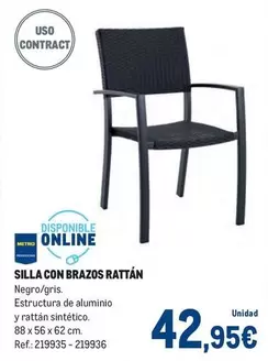 Oferta de Metro - Silla Con Brazos Ratán por 42,95€ en Makro