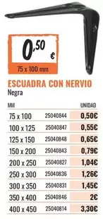 Oferta de Escuadra Con Nervio por 0,5€ en Obramat