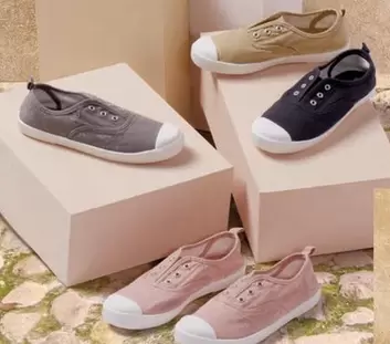Oferta de Lona Sin Cordones por 7,99€ en Carrefour