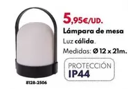 Oferta de Lámpara De Mesa por 5,95€ en BricoCentro