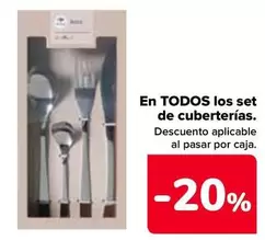 Oferta de En Todos Los Set De Cuberterías en Carrefour