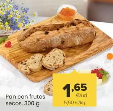 Oferta de Pan Con Frutos Secos por 1,65€ en Autoservicios Familia