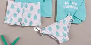 Oferta de Conjunto De Camiseta Protección Solar + Culetín O Bóxer por 9,99€ en Carrefour